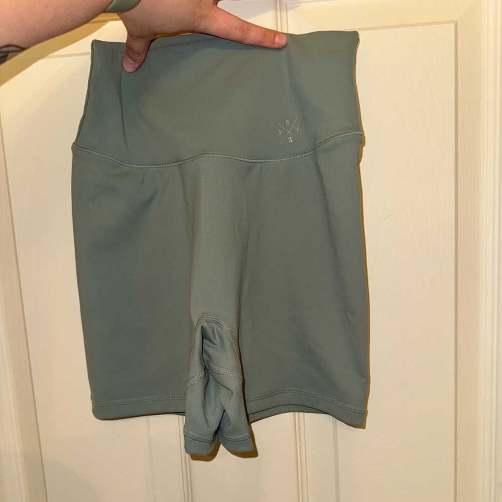 Ptula CASSEY Sweeney Short 4’